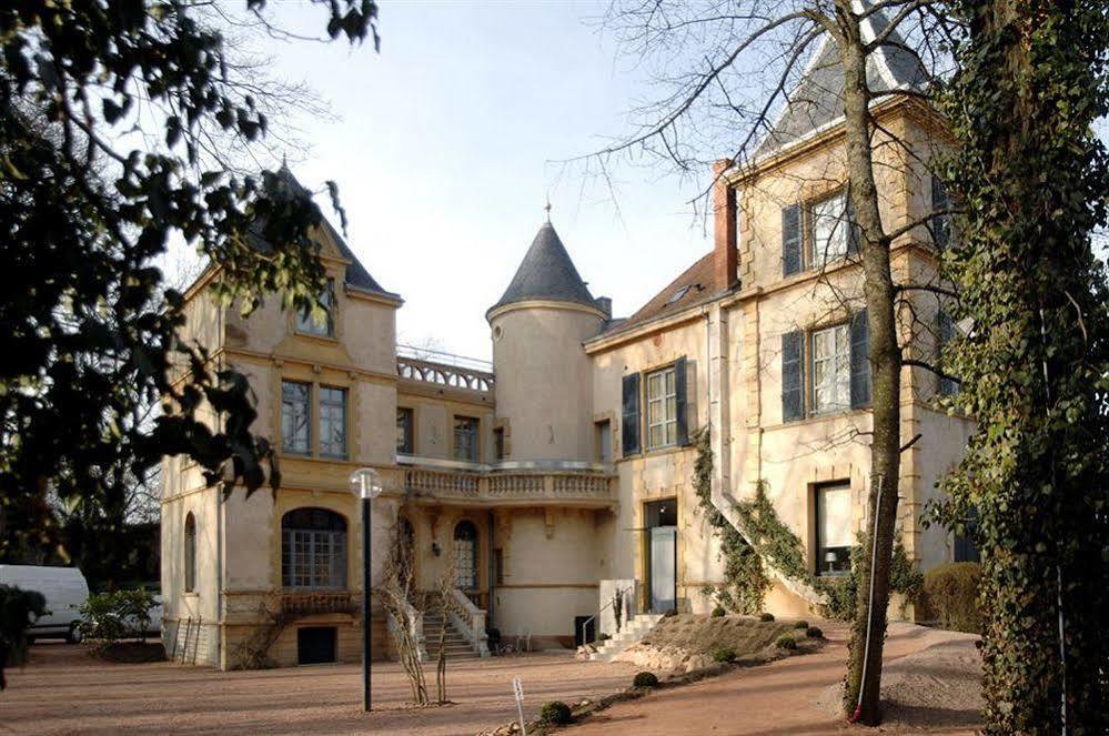 Chateau De Champlong Table Hotel **** Golf & Spa Villerest  Exterior photo